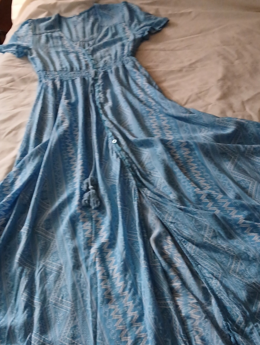 Source Unknown Light Blue Maxi Dress with Subtle Pattern